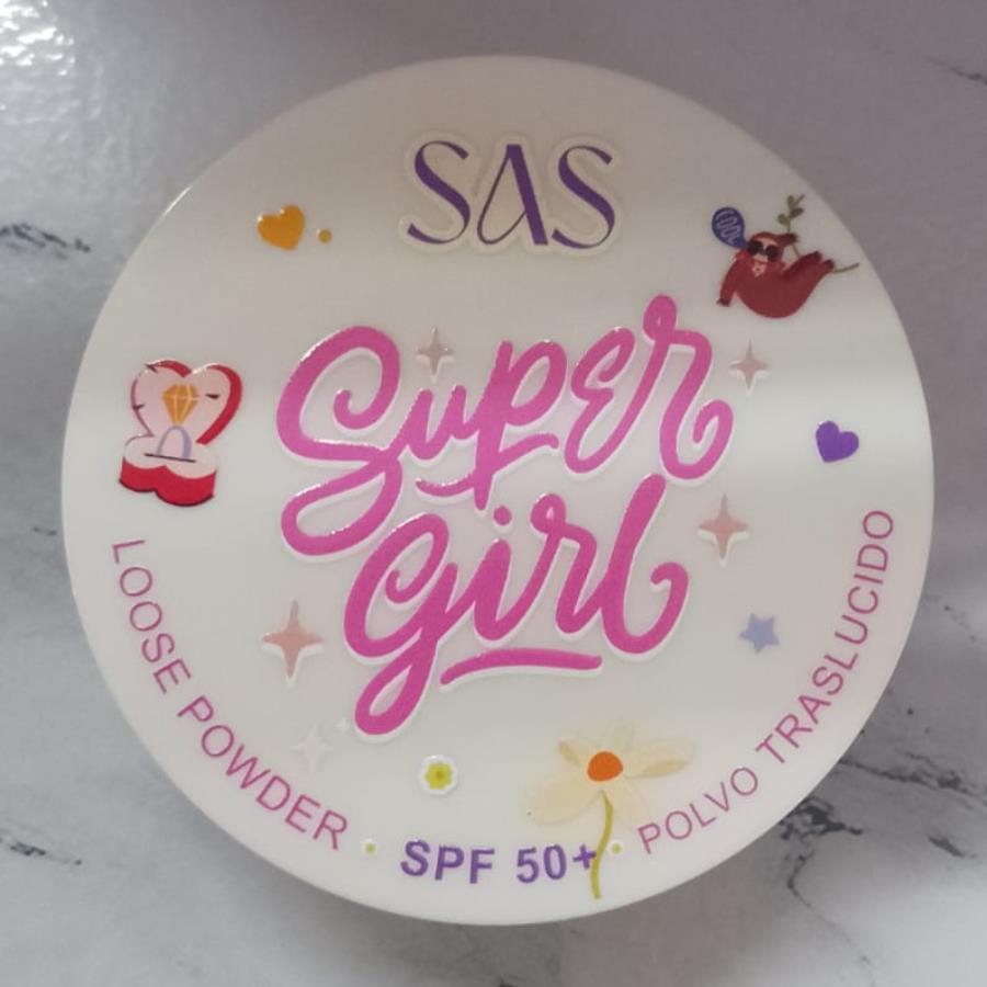 🌸 SAS Super Girl Loose Powder SPF 50+ – Polvo Traslúcido Protector